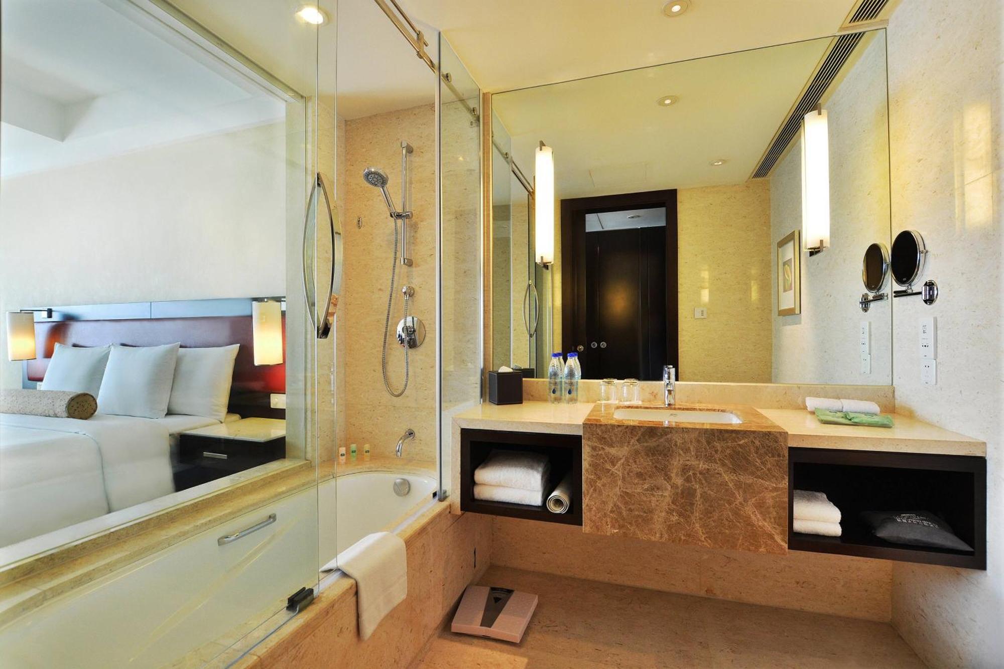 Courtyard By Marriott Hangzhou Wulin Rum bild